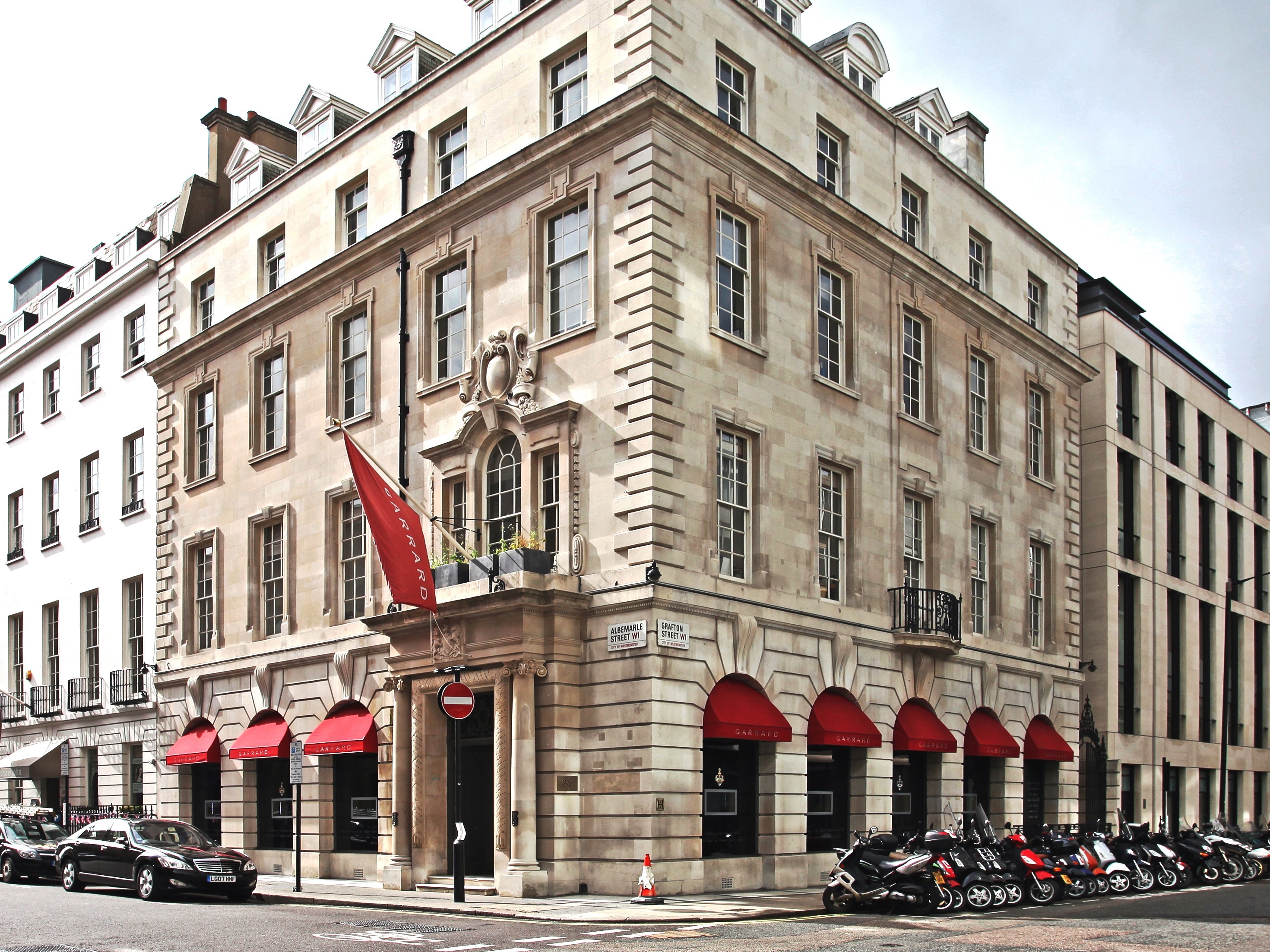 26 New Bond Street, Mayfair, London W1 - Metrus